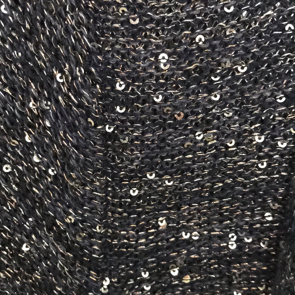 Duster With Mermaid Like Sequins - image 2